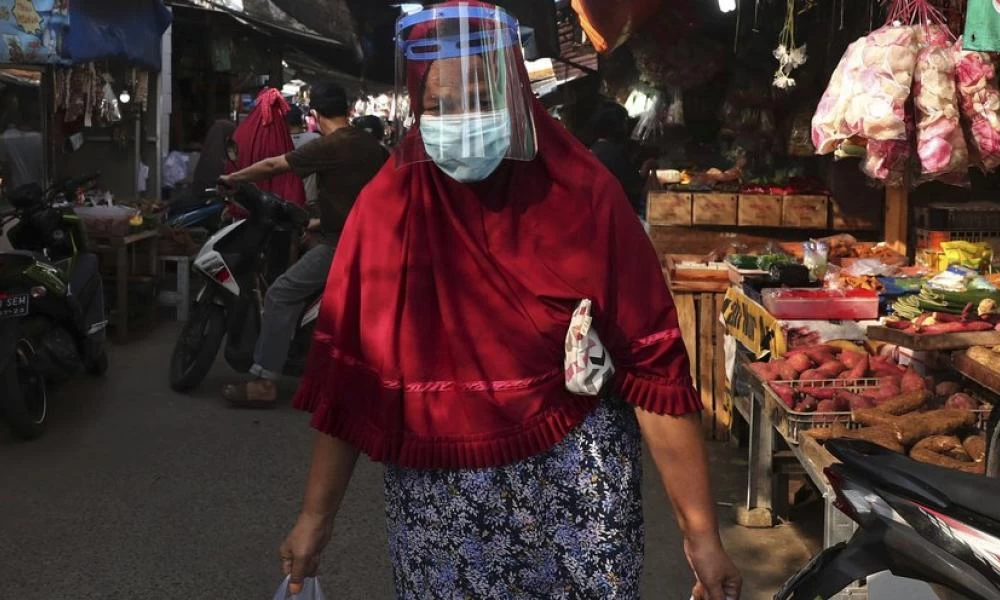 Ινδονησία: Κορονοϊός - Μπαίνουν σε εφαρμογή αυστηροί περιορισμοί